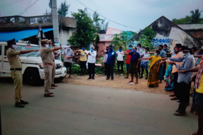 corona awareness programme conducts with police in vizag district