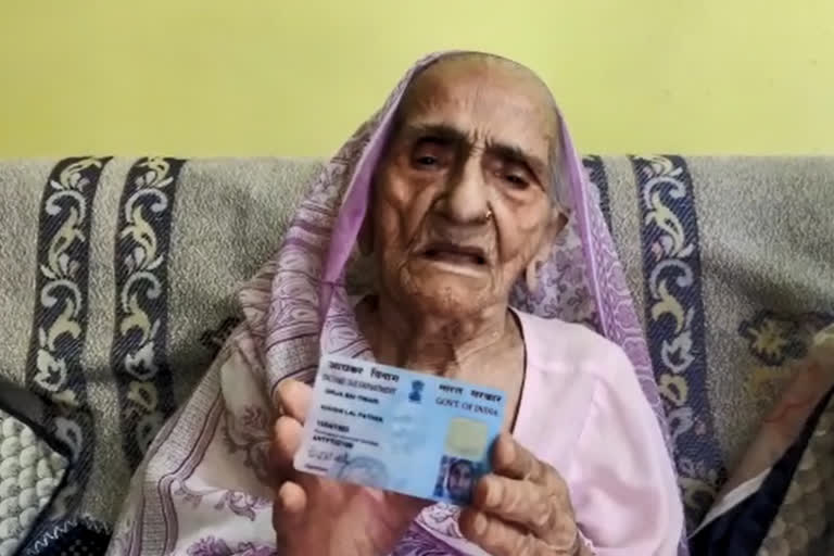 117-yr-old woman