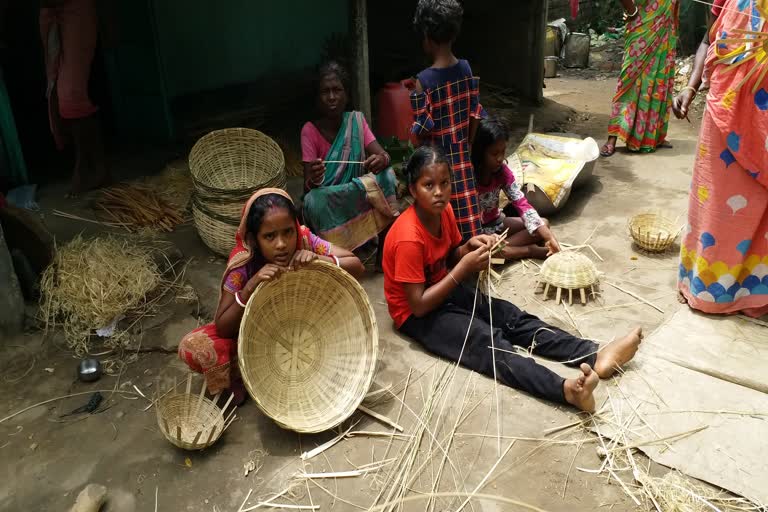 Bamboo artists