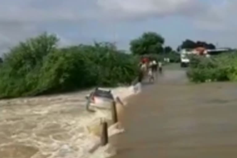 heavy rains in ananthapuram ponds and lakes full