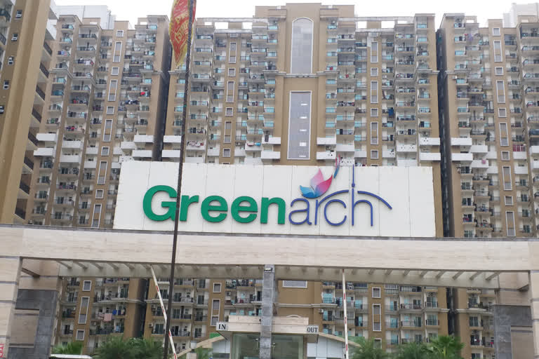 green arch society not paid dues of greater noida authority so buyers facing problem