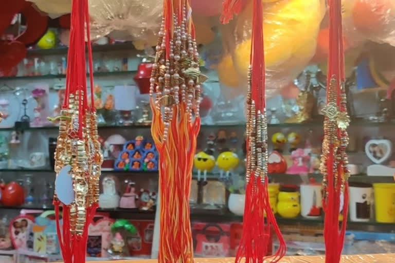 Corona effect on rakhi market, traders are worried