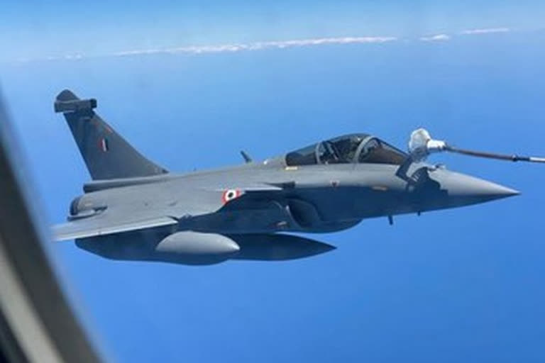 rafale war flight