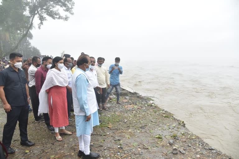 baksa_flood area_visit_jagdish mukhi