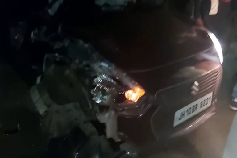 Three people injured in road accident in bokaro