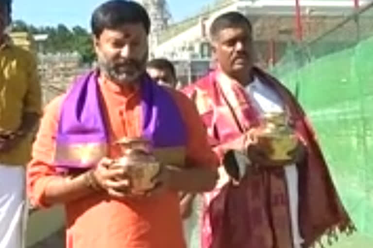 water and mud from tirumala is taken for ramamandir temple