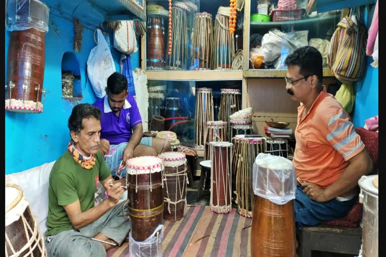 corona-effect-on-drummer-business-at-chiplun-ratnagiri