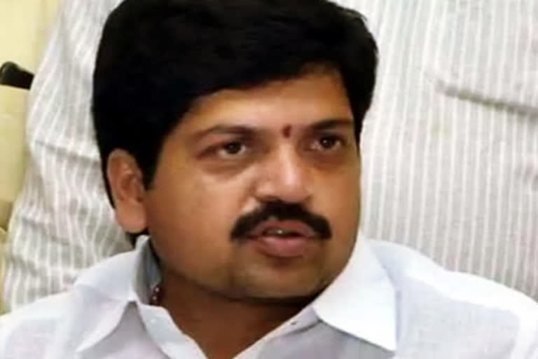 ex minister kollu ravindra