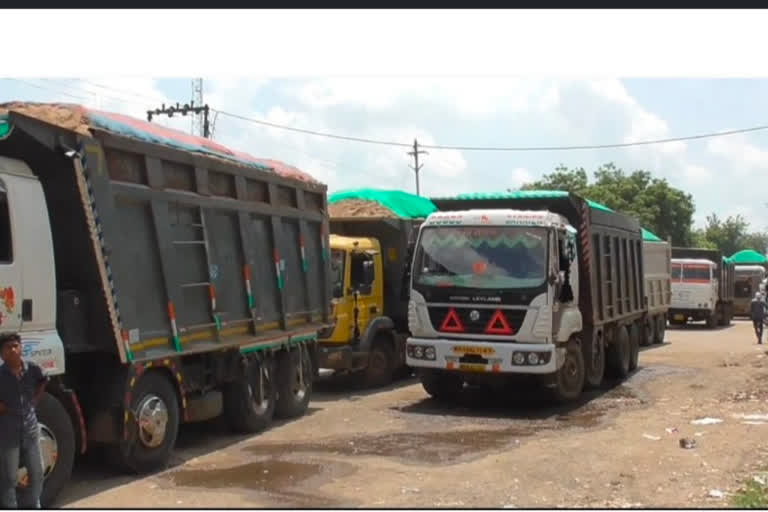 major-action-by-police-on-overloading