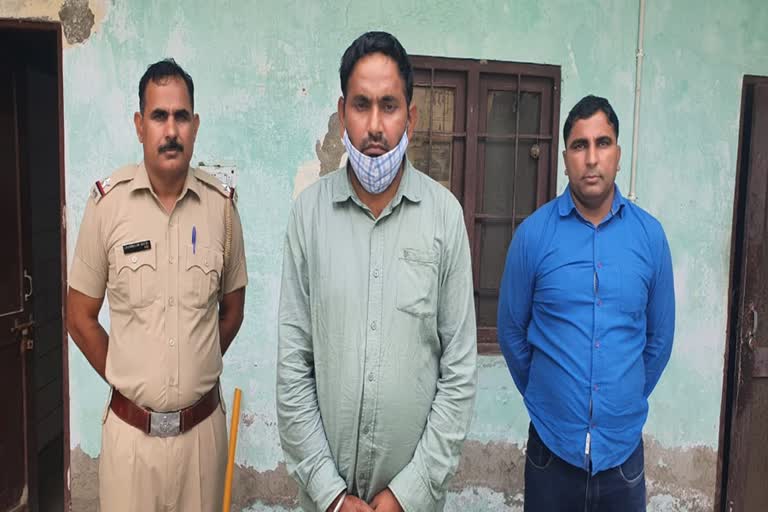 one arrested for running illegal liquor factory in nathupur village sonipat