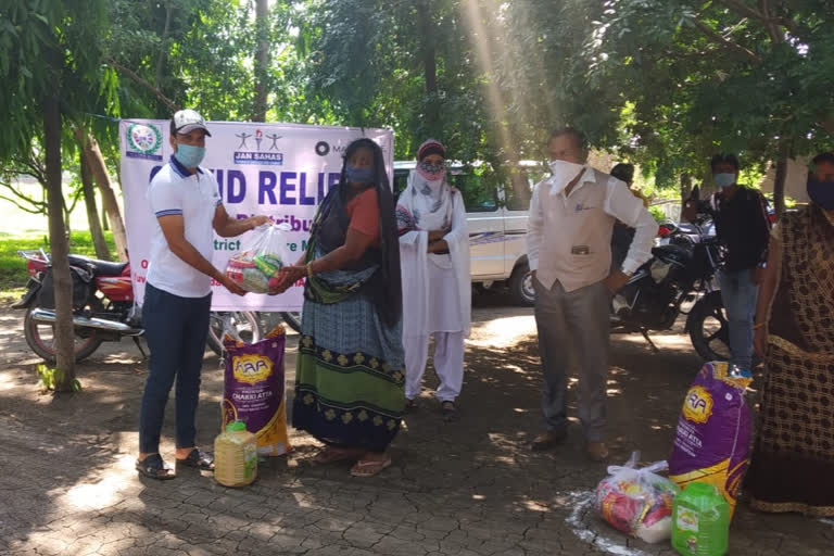 Social workers distributed relief material to the poor in Sehore