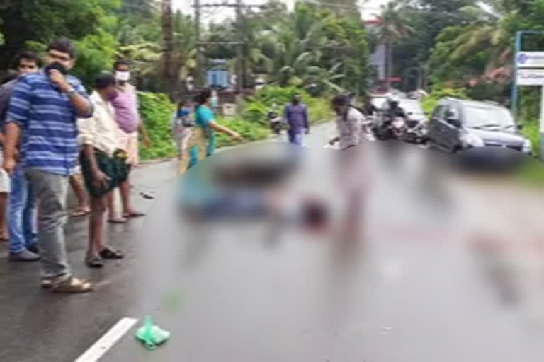 പത്തനംതിട്ട  പത്തനംതിട്ട അപകടം  ബൈക്കപകടം  pathanamthitta  bike accident  pathanamthitta accident