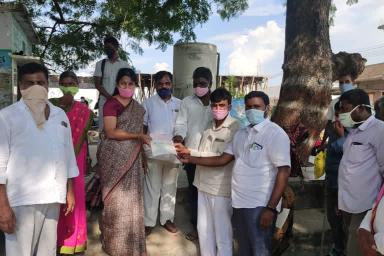 gongidi sunitha tour at chada village