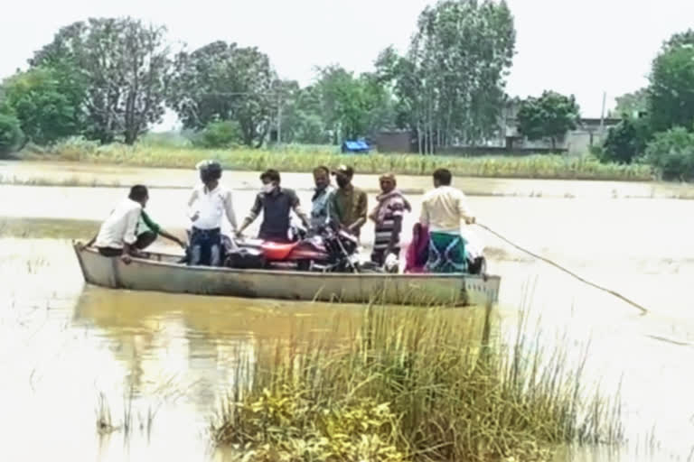 flood in balrampur