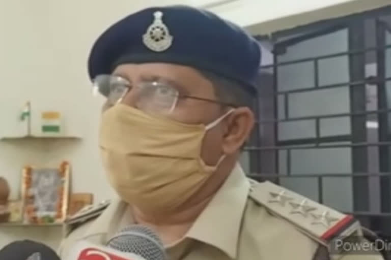 Goons hold man hostage, gangrape his wife and daughter