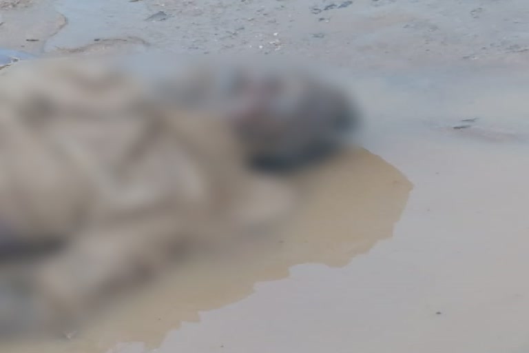 Dead body found in Sukri river Latehar