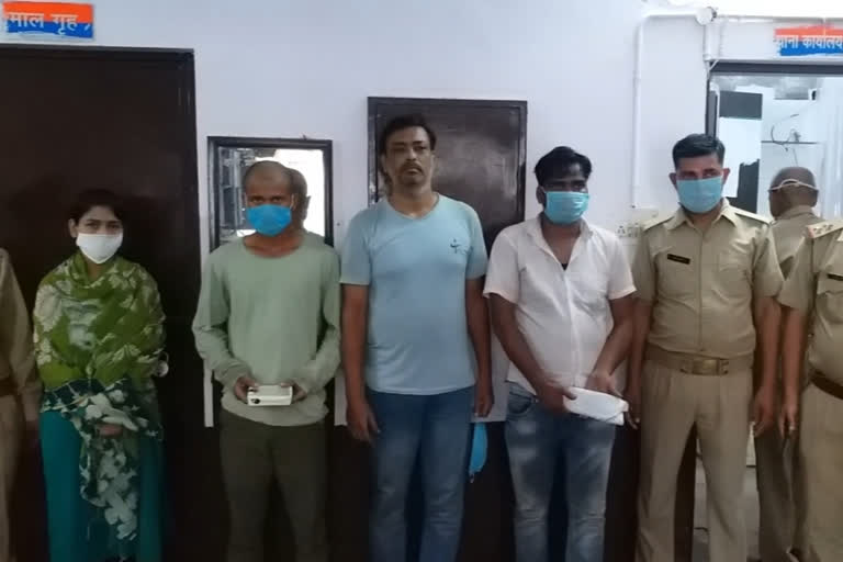 Four people including woman arrested for robbery of retired colonel house at noida sector 28