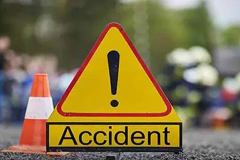 pickup hit the bike,  pickup hit the bike in sikar,  Bike rider dies in Sikar,  Bike rider dies in Fatehpur