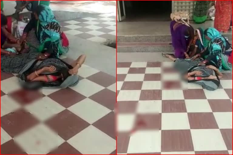 Woman gave birth to a child on the floor