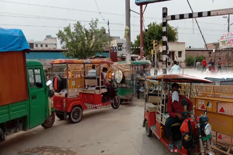 E-rickshaw driver