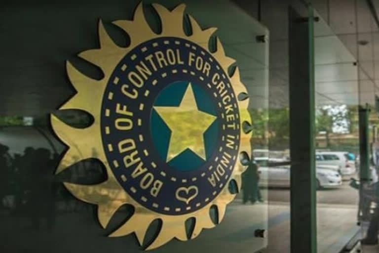 bcci clear to ipl franchises that no team can leave for the uae before august 20