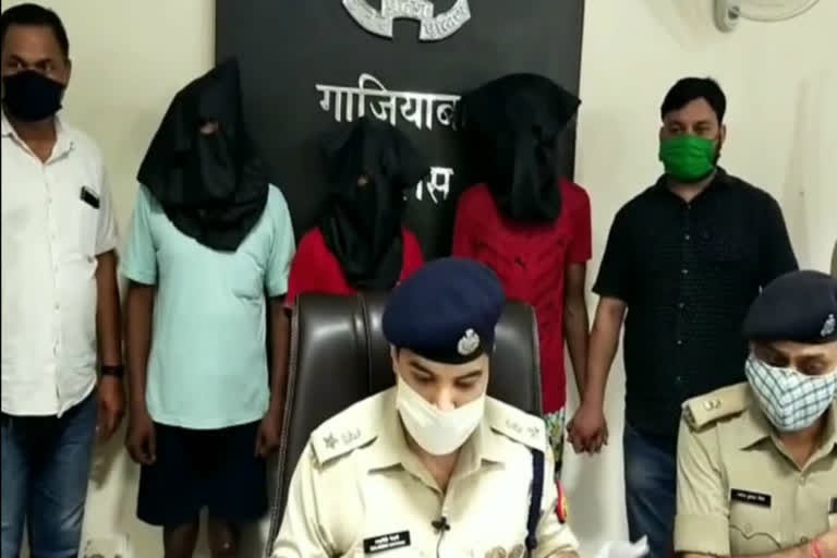 ghaziabad police caught 6 crooks in chiranjeev vihar robbery case