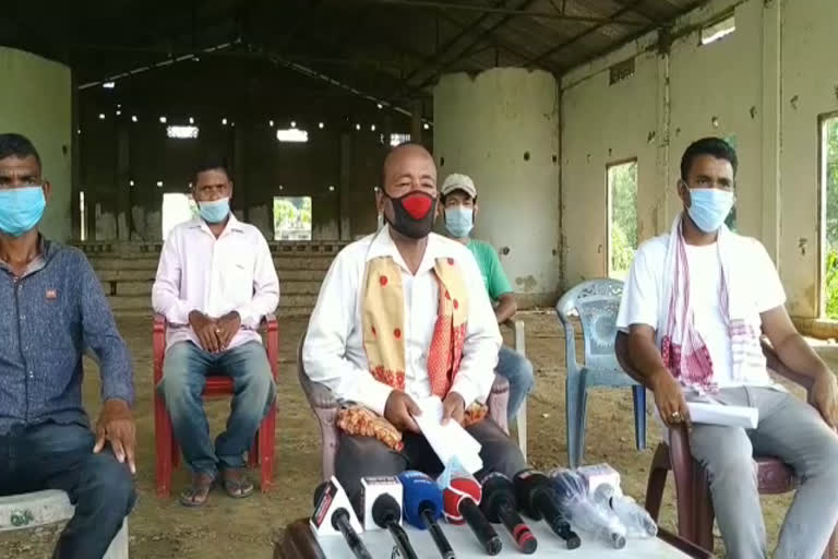 MASSIVE PROTEST IN ASSAM TINKHONG, PROTERSTERS DEMAND RELEASE TO AKHIL GOGOI