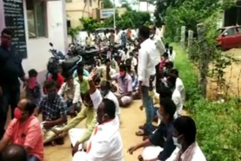 nandavaram village people protest at tahsildar office for stopping of goddess statue programme