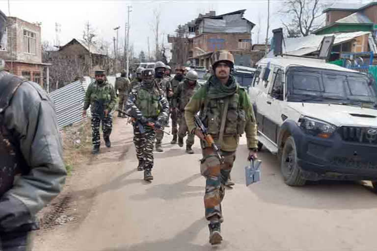 Protest against the arrest of Faizan Dhobi in shopian