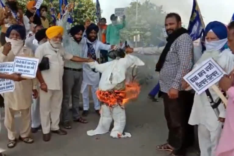 'Poisonous liquor tragedy': BSP protests against Punjab govt in Barnala