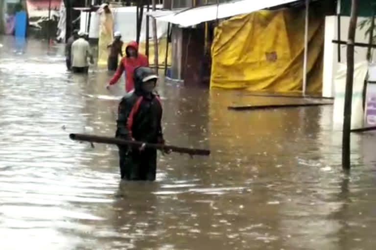 Kolhapur rain  Kolhapur flood situation  Rainfall in Kolhapur  कोल्हापूर जिल्ह्यात पाऊस  कोल्हापूरमध्ये नद्यांना पूर  कोल्हापूर पाऊस परिस्थिती