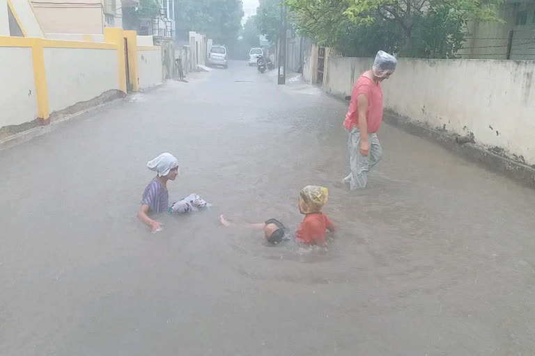 rain in bhavnagar