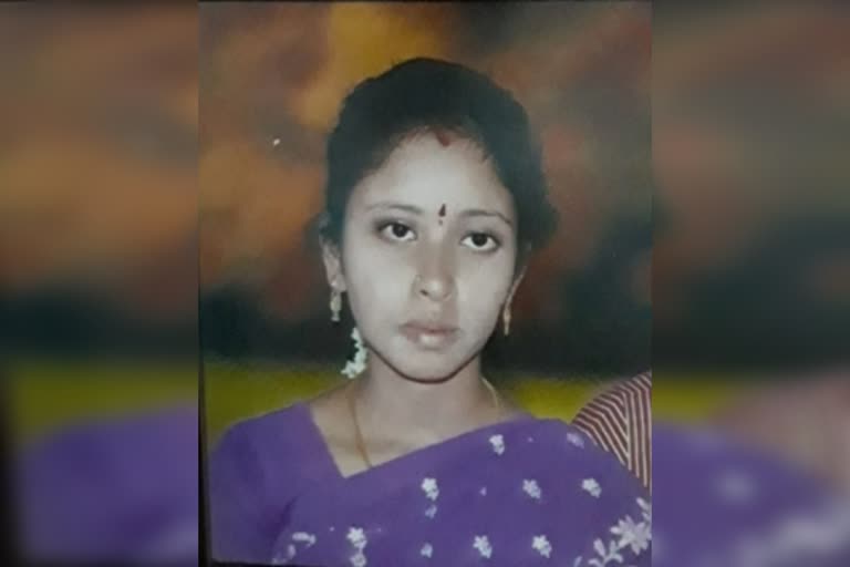 woman suicide due to family debt in tiruvarur