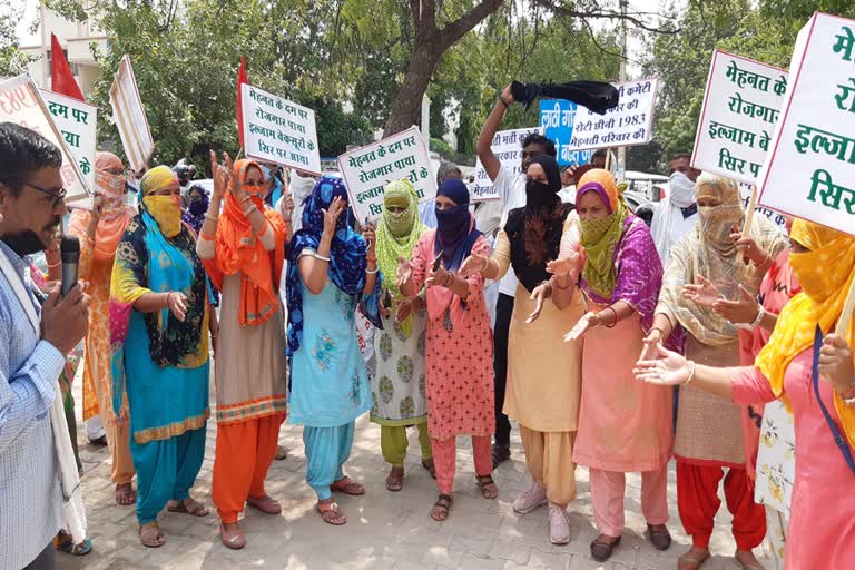 pri teacher protest in charkhi dadri