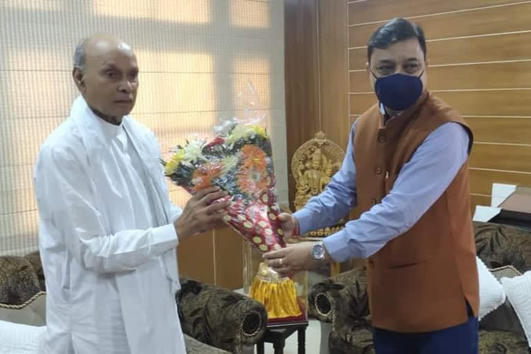 Suresh Kashyap met former CM Prem Kumar