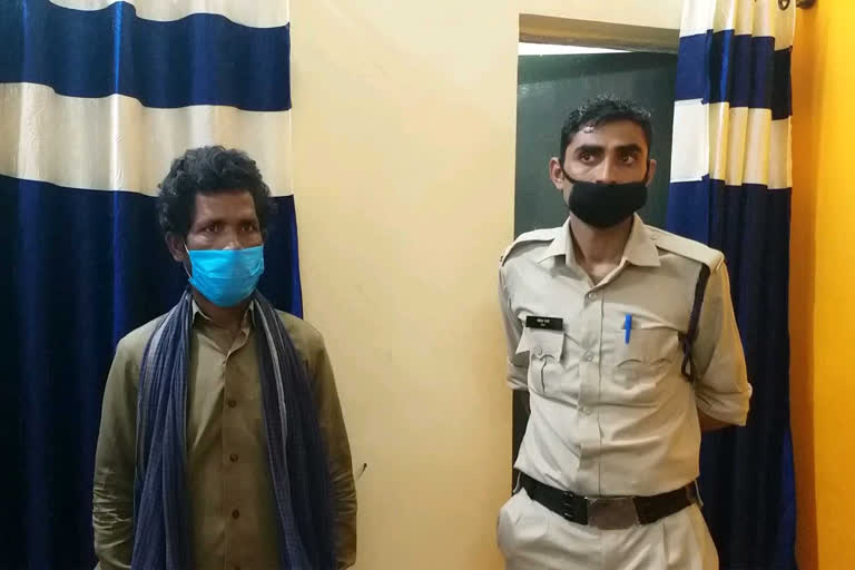 theft accused arrested in koriya