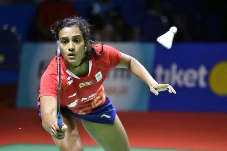 six players including pv sindhu and saina nehwal will start training in hyderabad