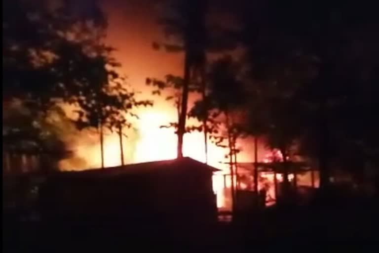 MASSIVE FIRE IN DRRANG KHARUPETIA