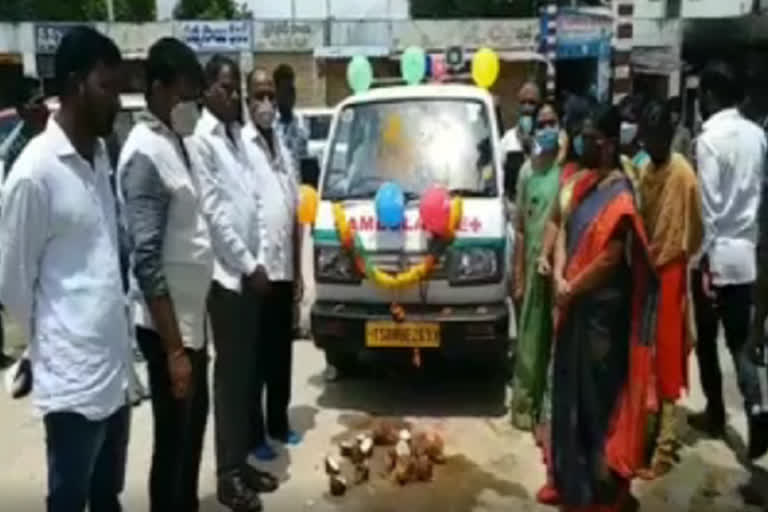 free ambulance start in devarakadra town in mahabubnagar