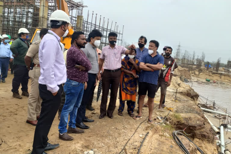 MLA Dr. Bharat Shetty visit  To Tannirbhavi beach