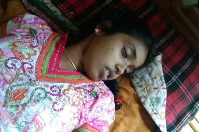 lady commited suicide due to the husband doury harassment in sangareddy district