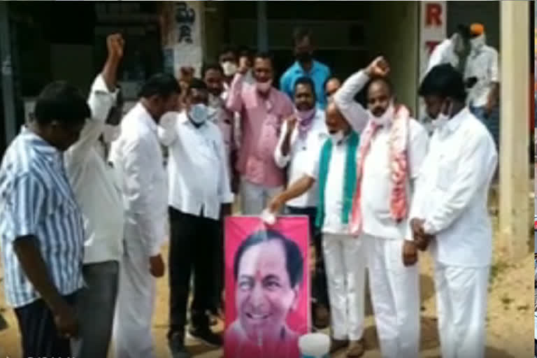 palabhishekam to cm kcr photo in tripuraram mandal nalgonda