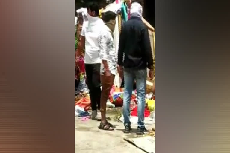 viral video,  land mafia forcibly entered in house,  land mafia in jodhpur,  jodhpur police