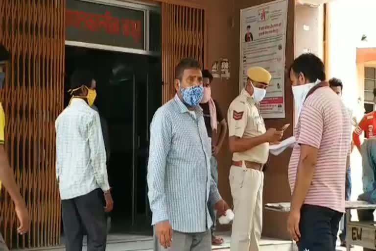 rajasthan news,  parents assaulted in churu,  churu police