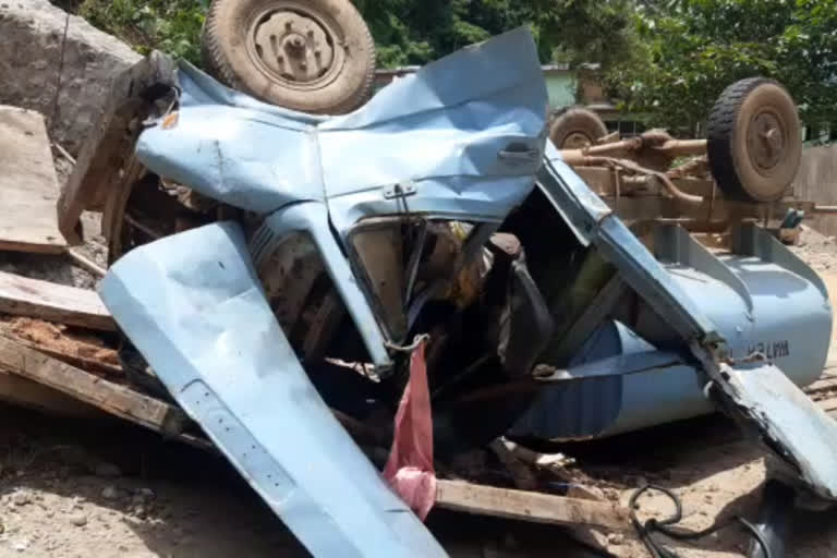 Accident at guwahati  kamaykhaya a tanker driver death