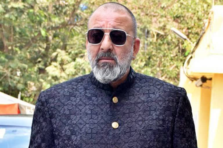 Actor Sanjay dutt admitted to Lilavati hospital in Mumbai