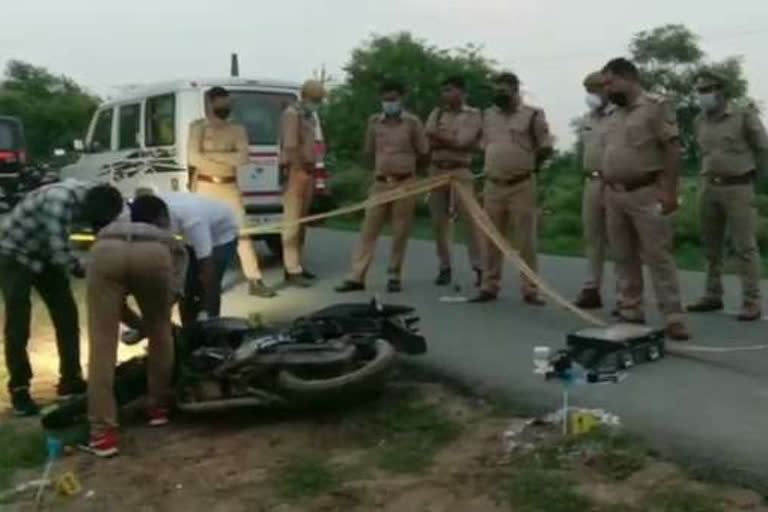 police encounter in etawah