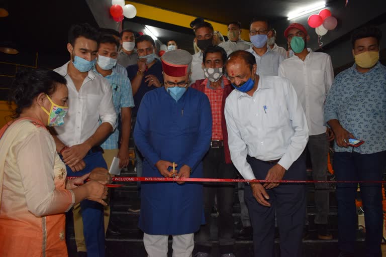 Health Minister Dr. Rajeev Saizal inaugurated gym in Solan