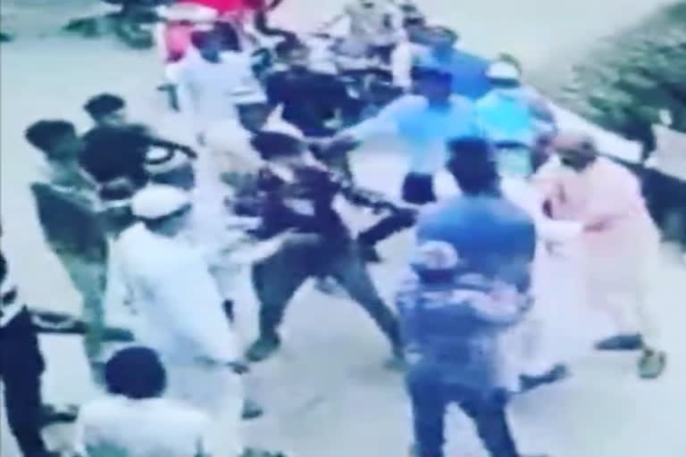 video-of-youth-s-beating-viral-in-ramnagar-rapidly