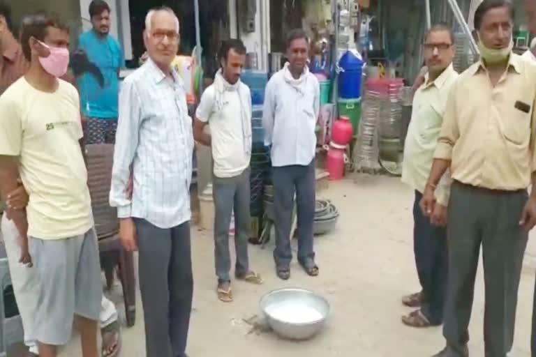 झुंझुनू न्यूज, selling fake milk in Singhana